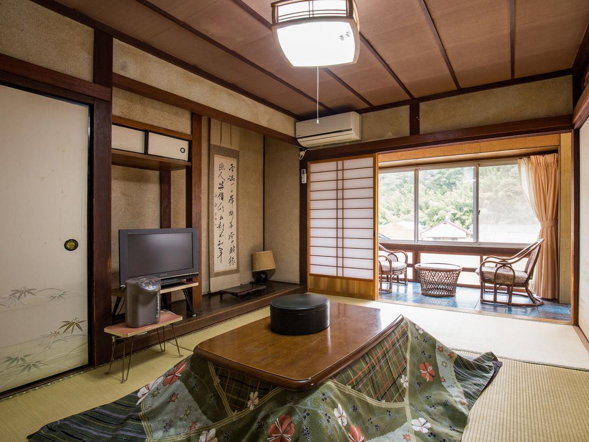נאגטו Izumiya Ryokan' Tawarayama Onsen מראה חיצוני תמונה